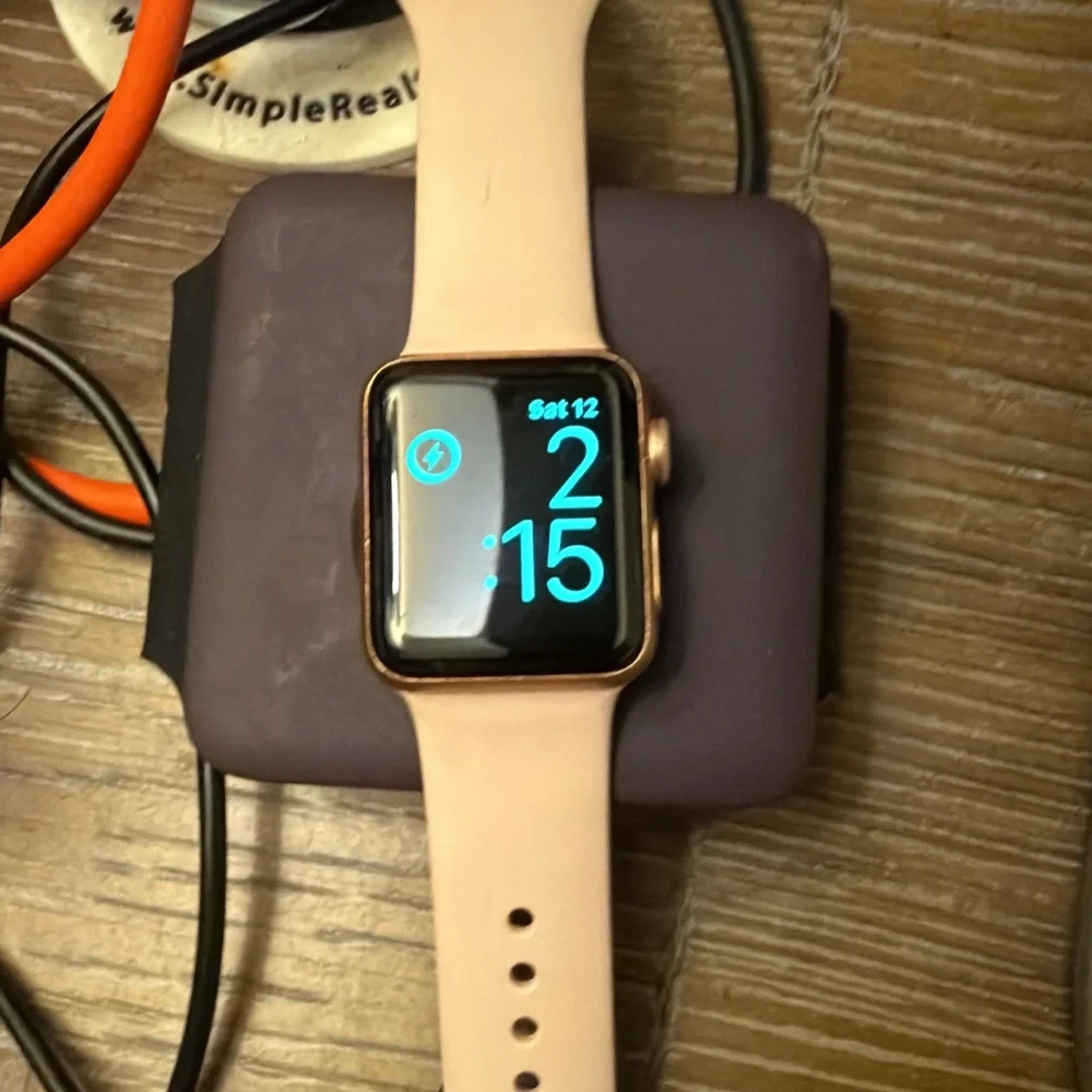 Apple Watch Rose Gold Case with Pale Pink Silicone Band